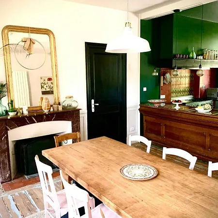 펜션 19th Century Mansion With Pool Near Castres Payrin-Augmontel