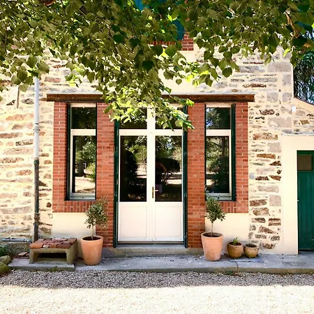 펜션 19th Century Mansion With Pool Near Castres *