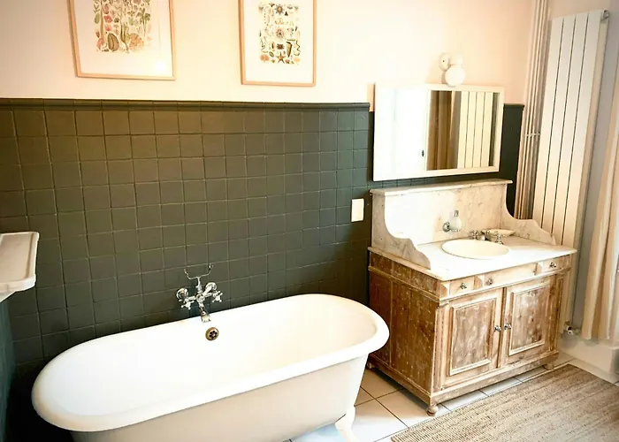 19th Century Mansion With Pool Near Castres *