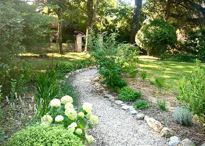 19th Century Mansion With Pool Near Castres Feriehus *